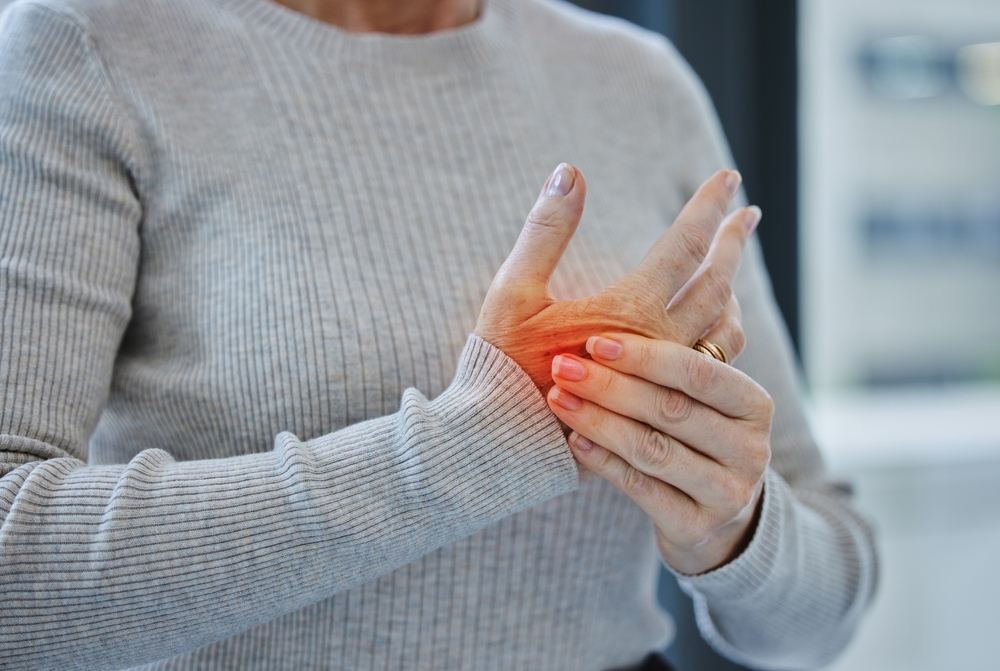 Are Your Hands Falling Asleep at Night? It Could Be Carpal Tunnel